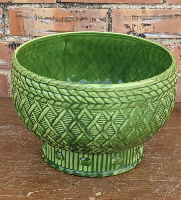 GREEN CERAMIC WOVEN LOOK PLANTER