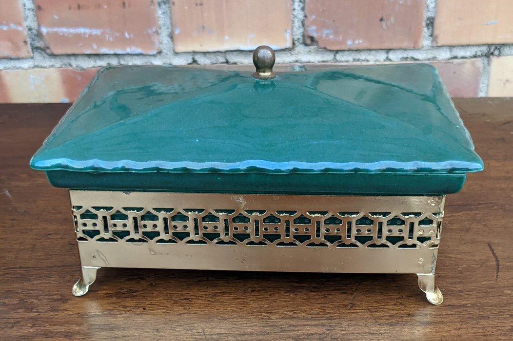 GREEN CERAMIC BOX WITH BRASS - SMALL CHIP