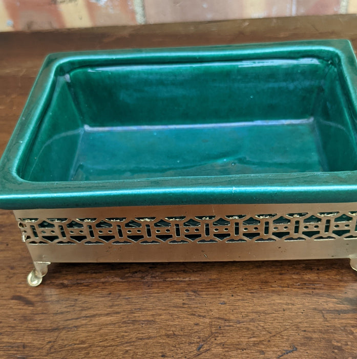 GREEN CERAMIC BOX WITH BRASS - SMALL CHIP