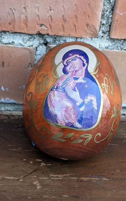 RUSSIAN WOOD EGG WITH JESUS AND MARY