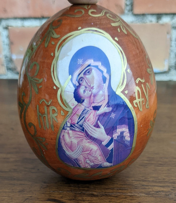 RUSSIAN WOOD EGG WITH JESUS AND MARY