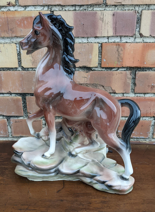 VINTAGE HORSE LAMP