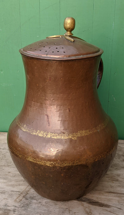 LARGE HAMMERED COPPER LIDDED VESSEL