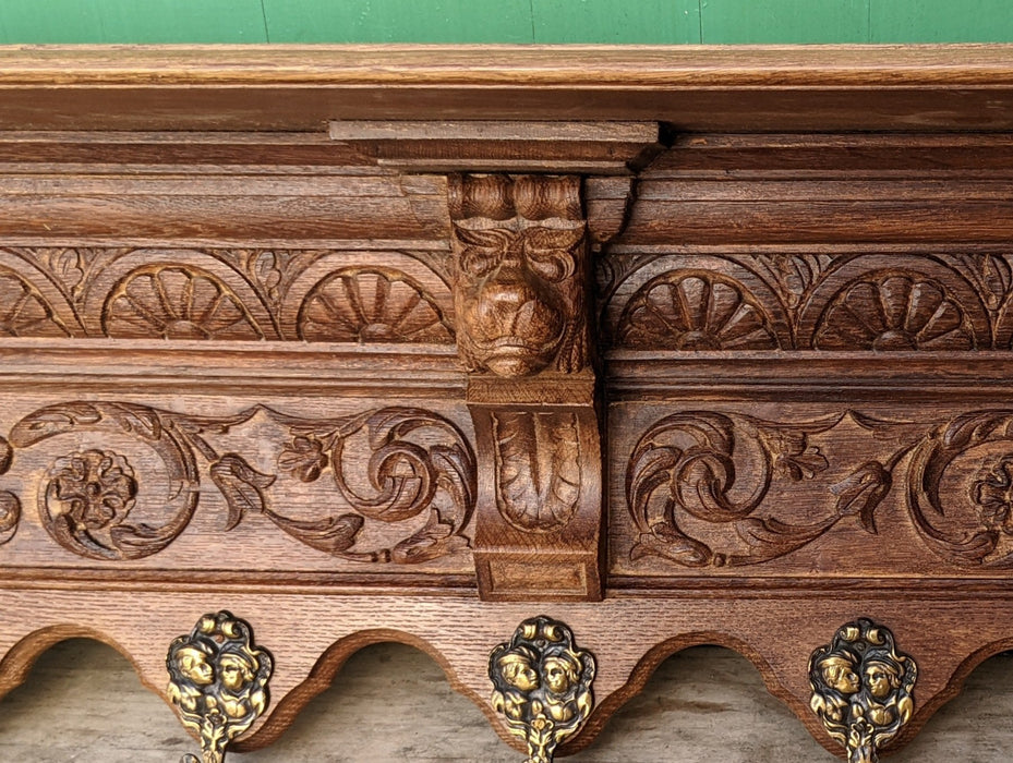 HUGE OAK LIONS HEAD WALL SHELF