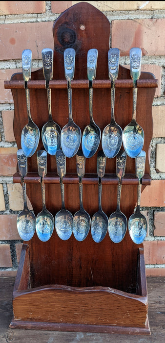 WOODEN SPOON RACK WITH SPOONS COMMERATING THE ORIGINAL 13 COLONIES