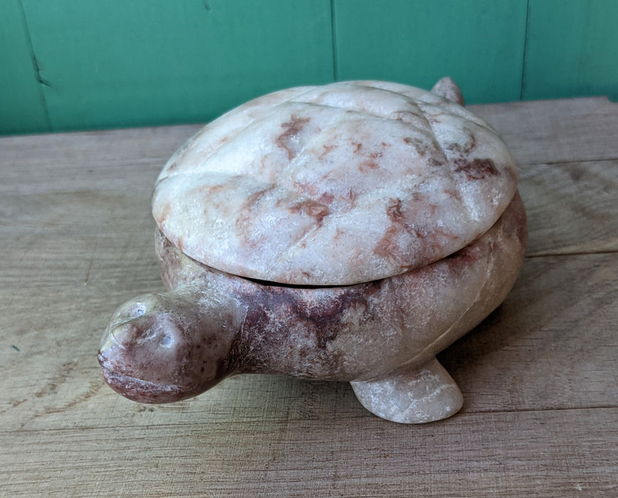 CARVED STONE SNAPPER TURTLE BOX