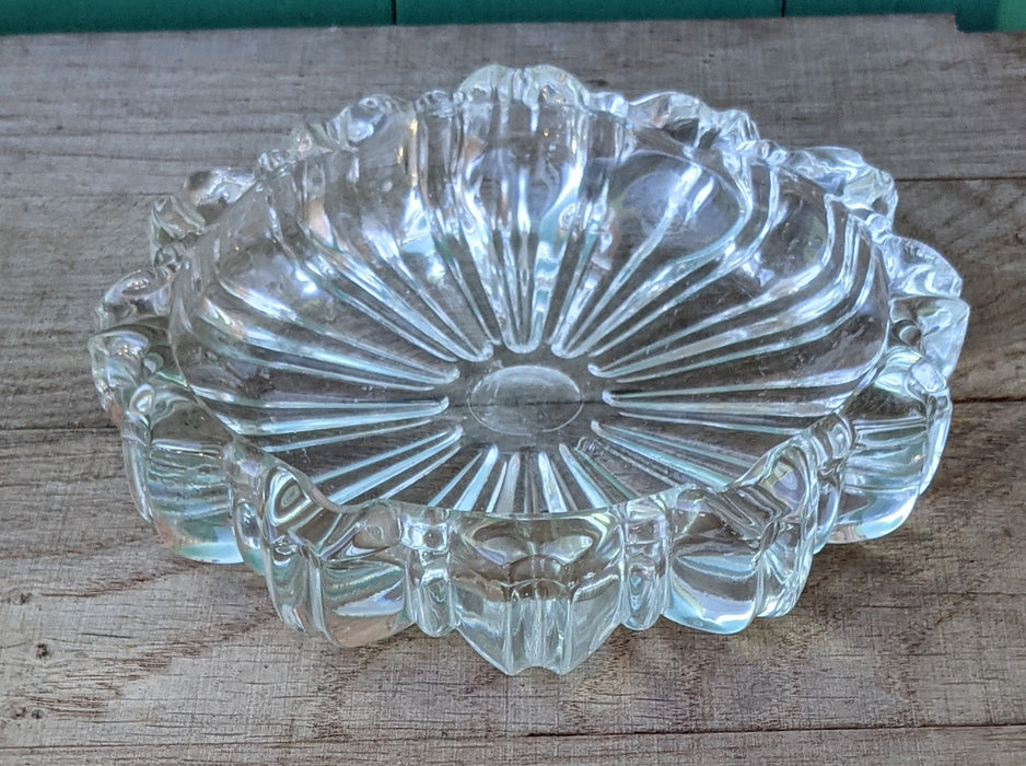 SMALL ROUND GLASS PIN DISH