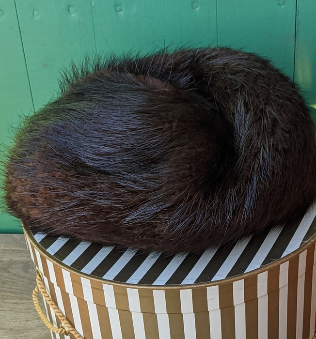 BLACK FUR HAT