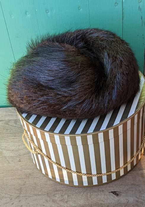 BLACK FUR HAT