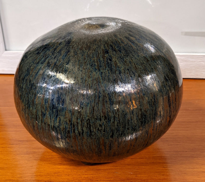 GLAZED POTTERY ART PIECEX