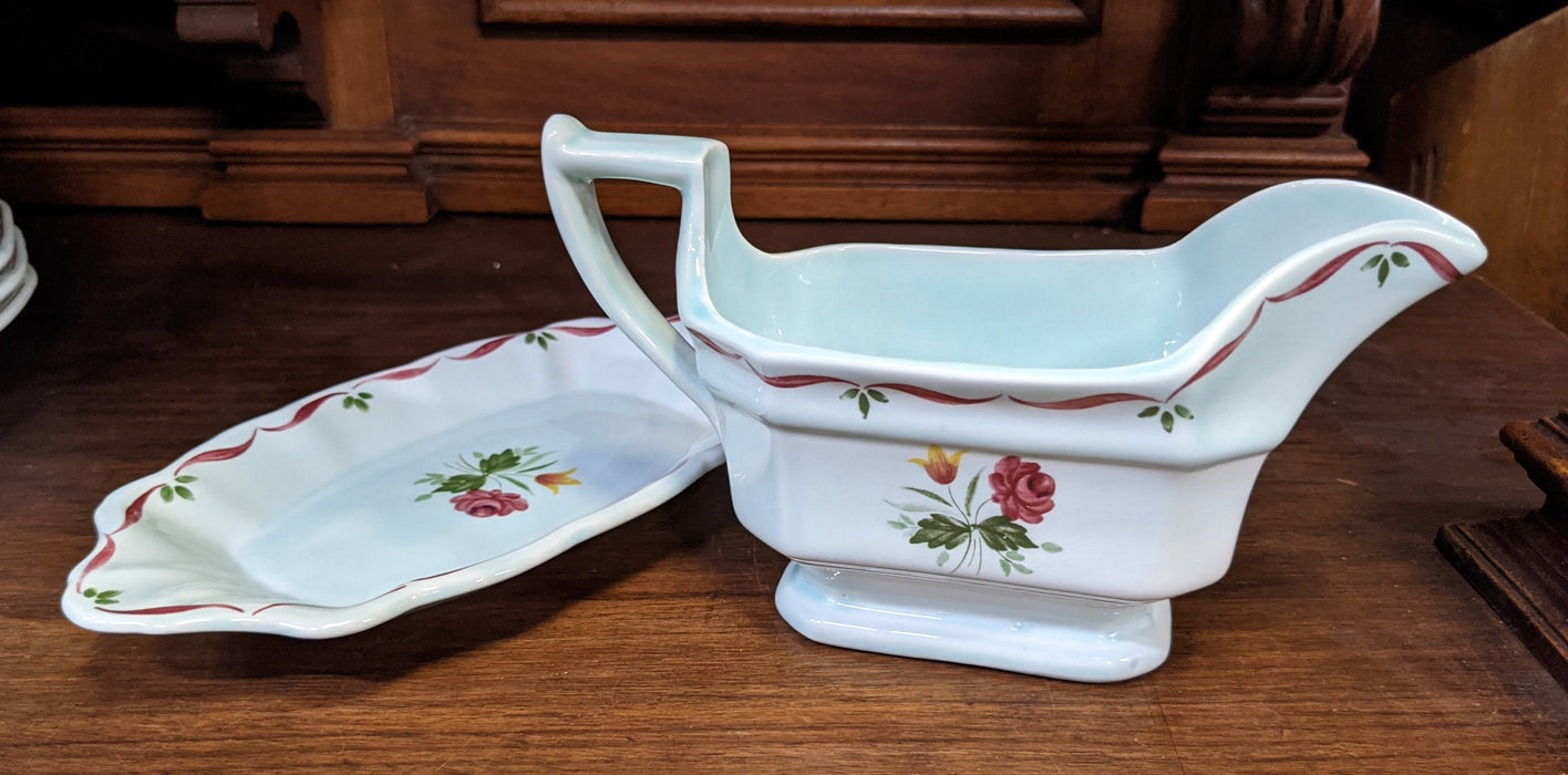 ADAMS CALYX WARE HAND PAINTED GRAVY BOAT AND UNDER PLATE