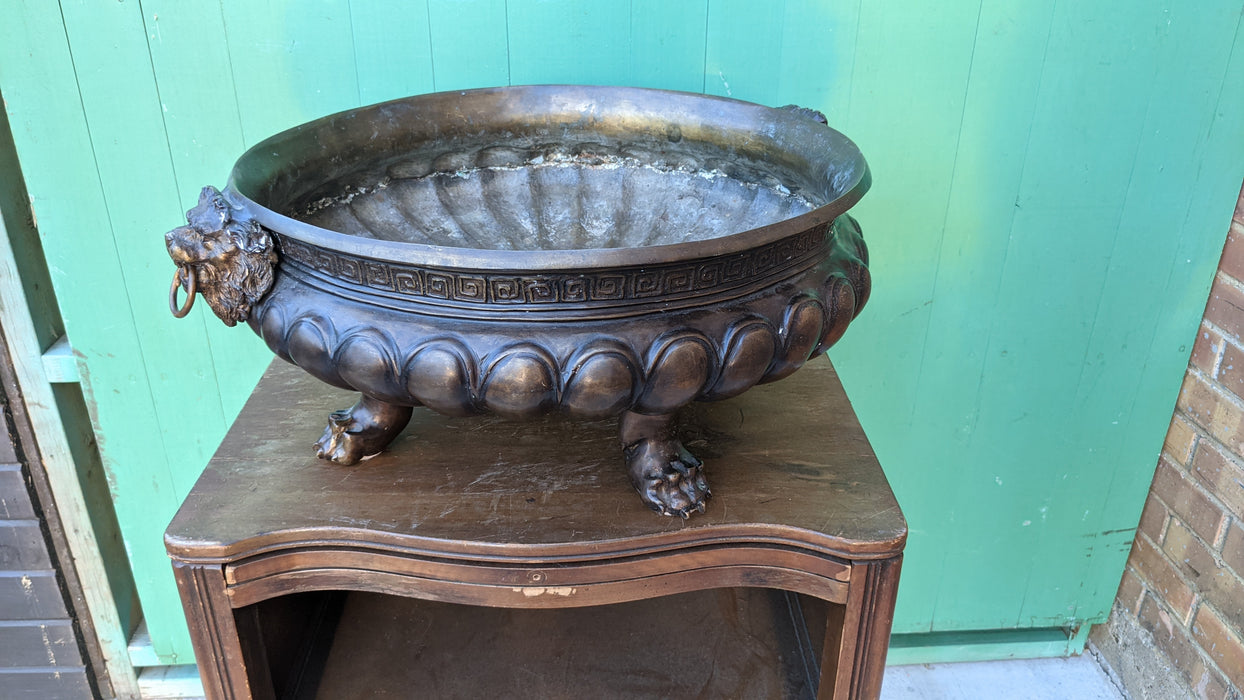 BRONZE FOOTED PLANTER