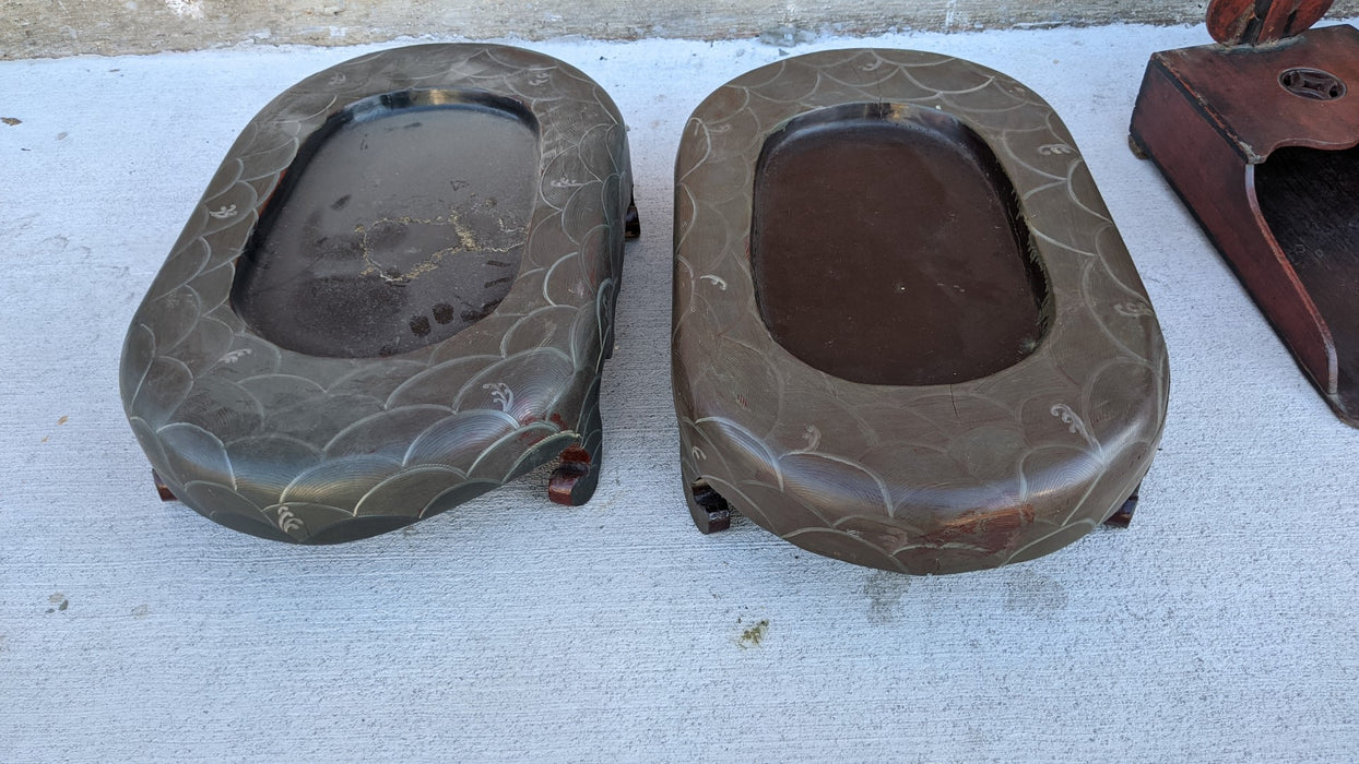 PAIR OF LARGE OVAL PLINTHS