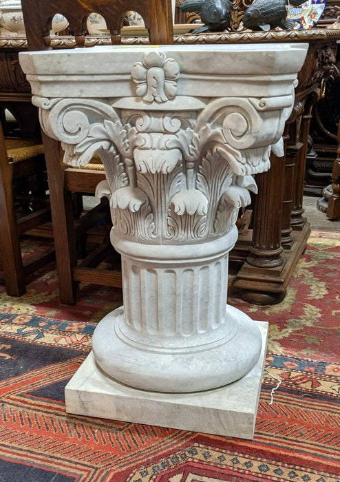 PAIR OF WHITE CORINTHIAN SHORT MARBLE COLUMN PEDESTALS