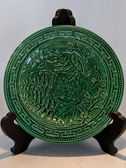 LARGE FERN AND MAPLE LEAF GREEN MAJOLICA PLATE