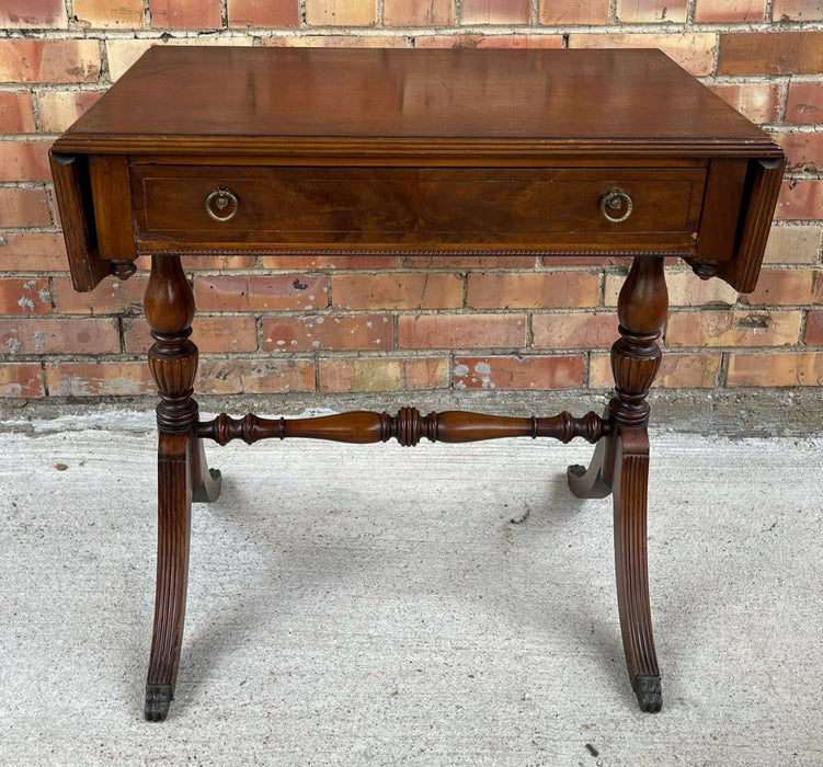 SMALL DROP LEAF SIDE TABLE