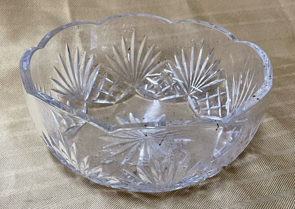 CRYSTAL SERVING BOWL