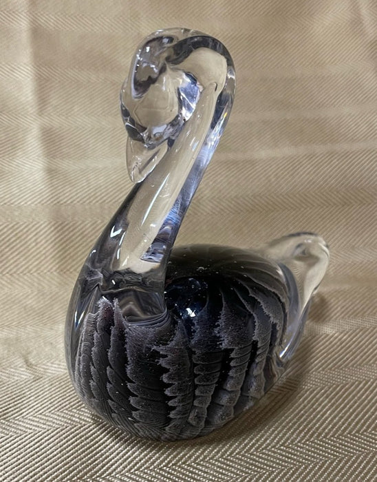 SIGNED ART GLASS SWAN