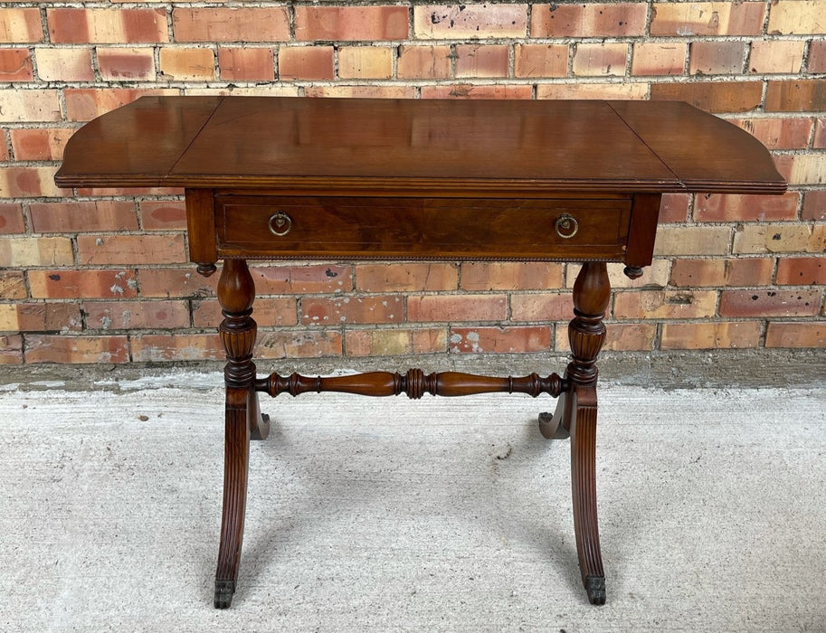 SMALL DROP LEAF SIDE TABLE