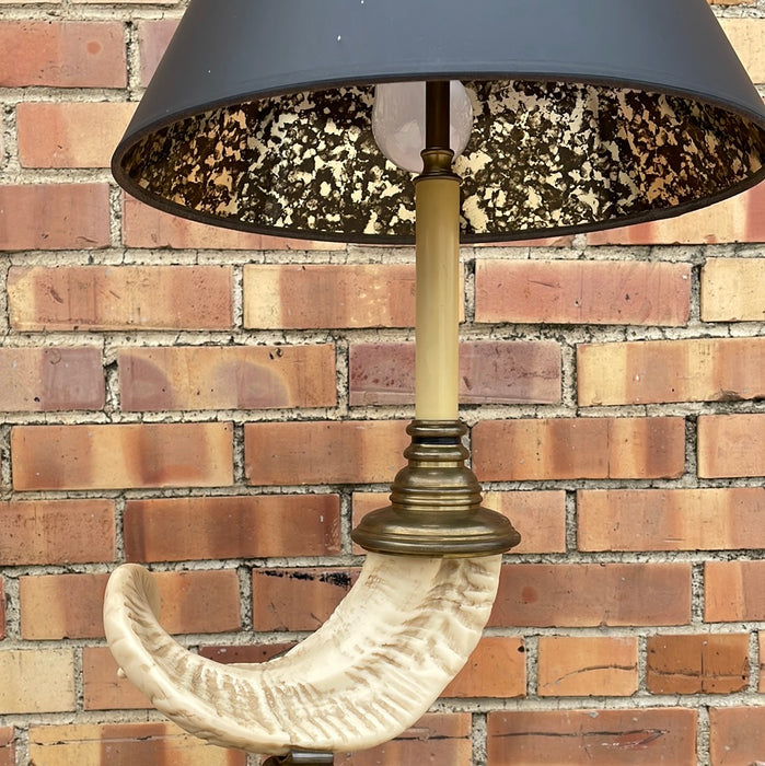 BRASS AND RAM HORN TABLE LAMP