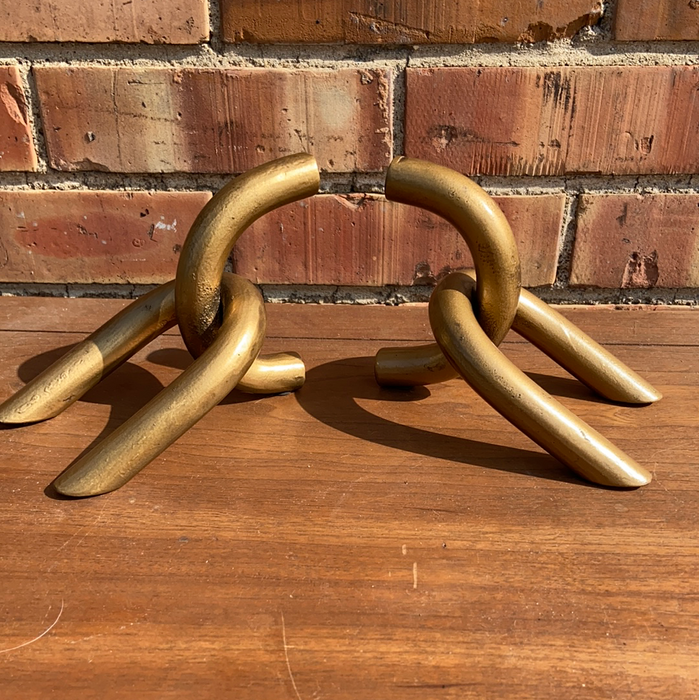 SET OF CHAIN LINK BOOKENDS