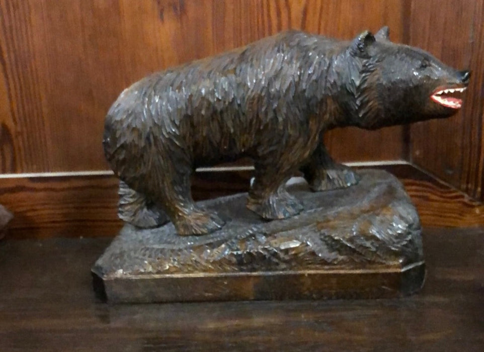 CARVED BLACK FOREST BEAR ON PLATFORM