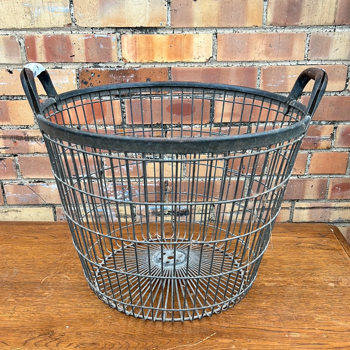 METAL MUSSEL BASKET
