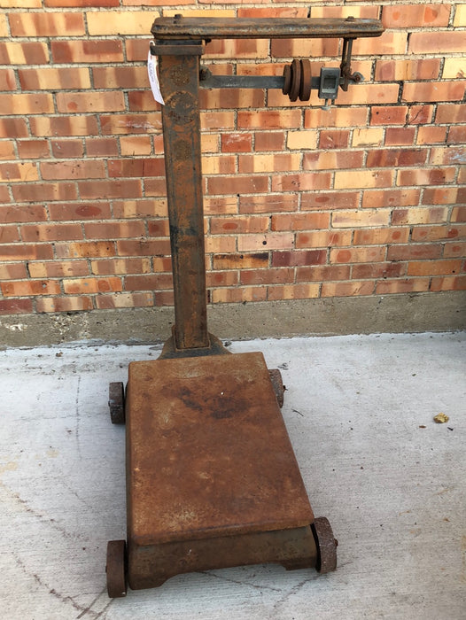 LARGE IRON PLATFORM SCALE