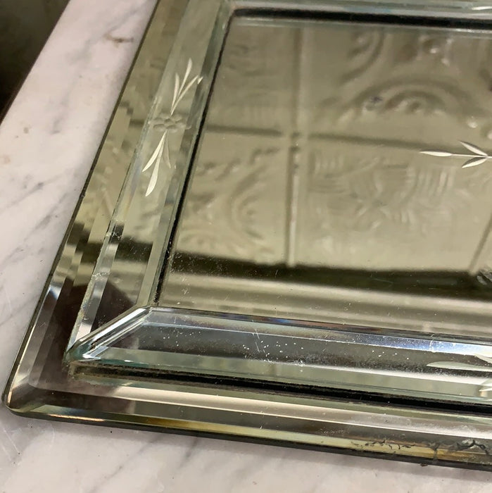 ETCHED BEVELED RECTANGULAR MIRROR TRAY