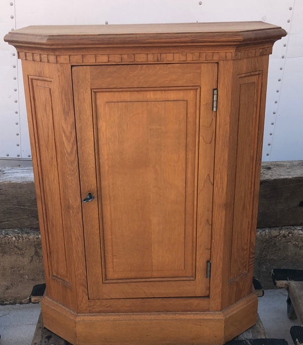 CANTED CORNER LIGHT OAK JAM CABINET