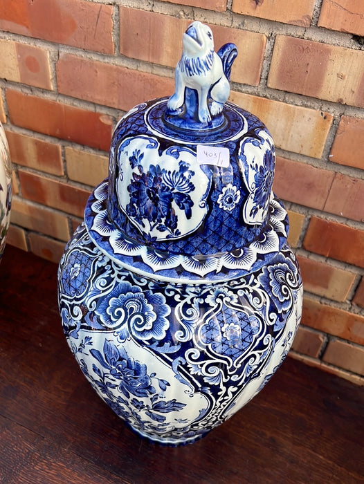 LARGE BLUE AND WHITE DELFT URN WITH FOO DOG