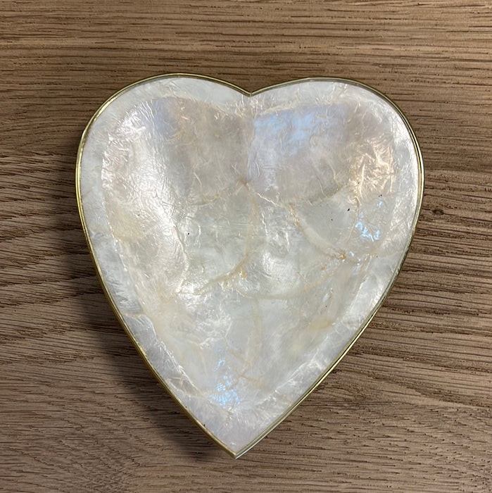 HEART SHAPED SHELL CATCH ALL DISH