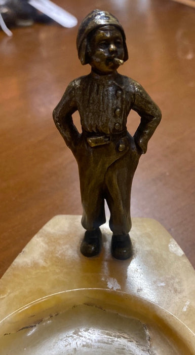 DUTCH SMOKING KID BRONZE ASHTRAY