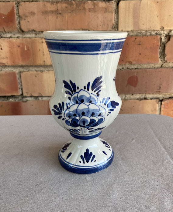 MEDIUM BULBOUS DARK COBALT FLORAL URN VASE