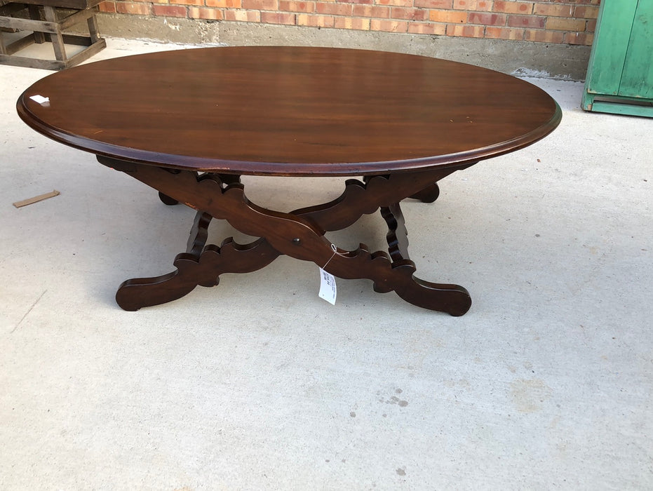 LARGE OVAL COFFEE TABLE WITH X FORM BASE