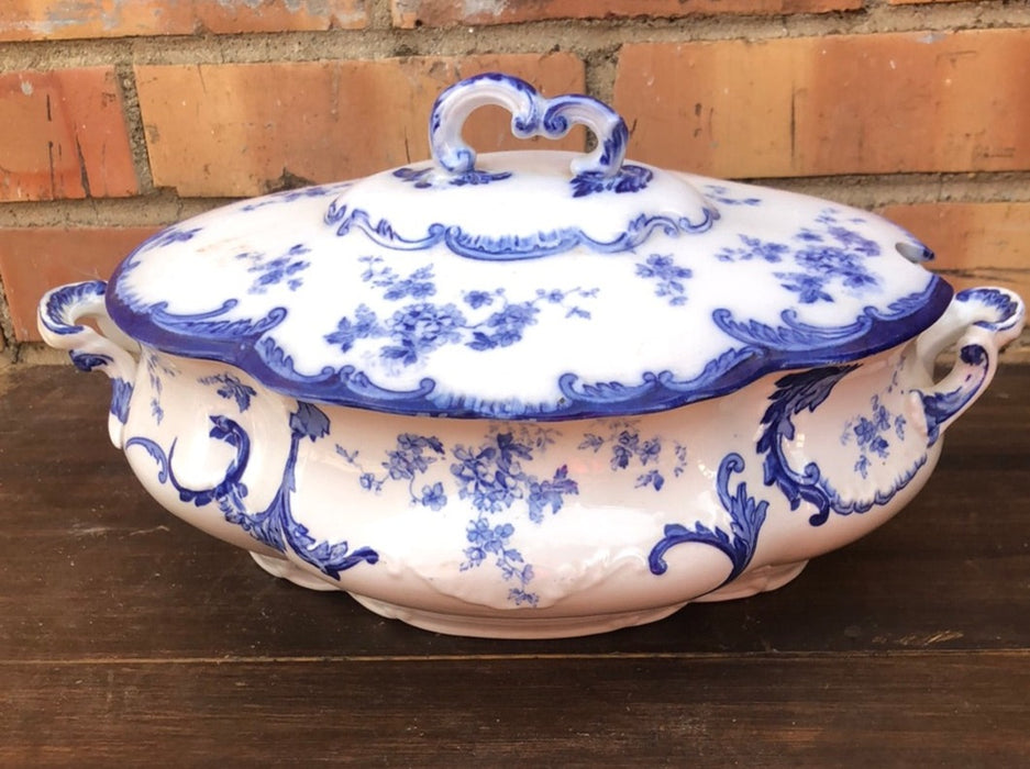 BLUE AND WHITE OBLONG ENGLISH TUREEN