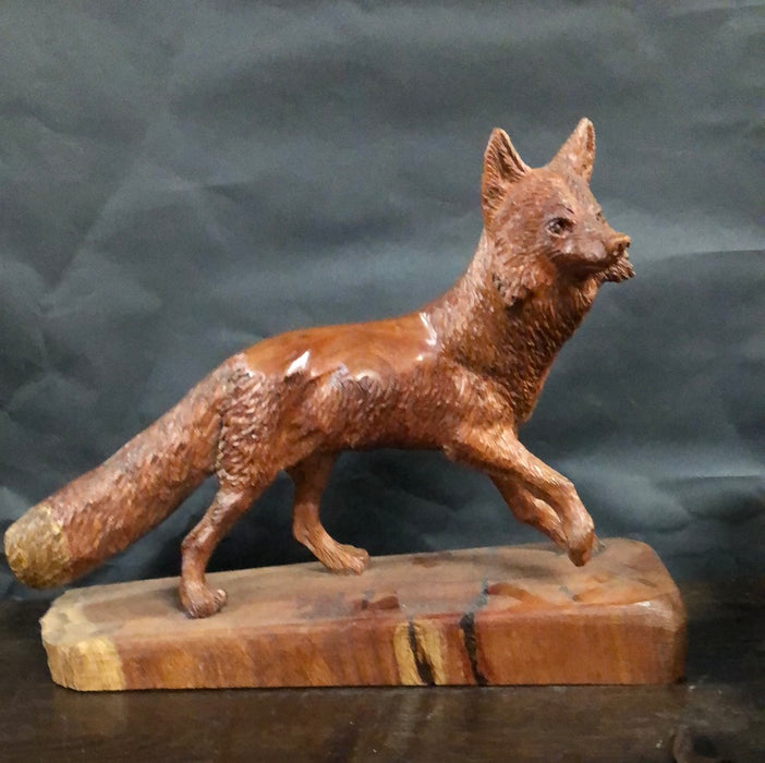 CARVED RED FOX