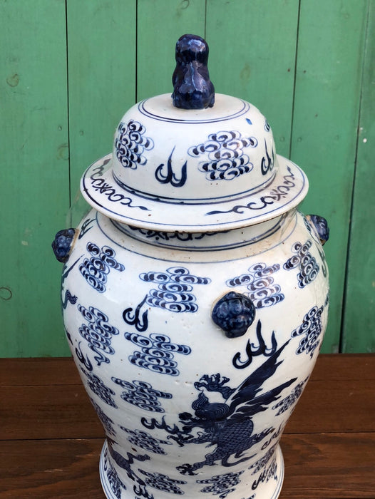 BLUE AND WHITE GINGER JAR WITH DRAGONS