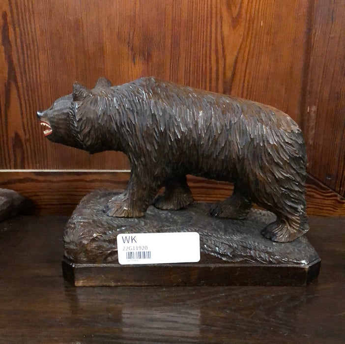 CARVED BLACK FOREST BEAR ON PLATFORM