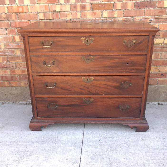 MAHOGANY GEORGIAN CHEST