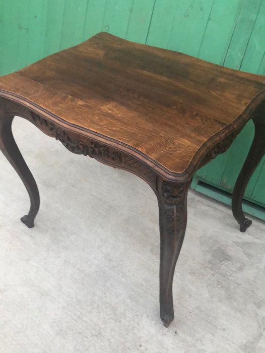 CARVED OAK LOUIS XV LARGE CENTER TABLE