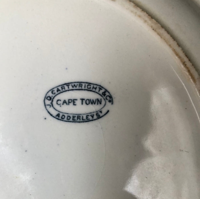 BLUE AND WHITE CAPETOWN FLORAL PLATE