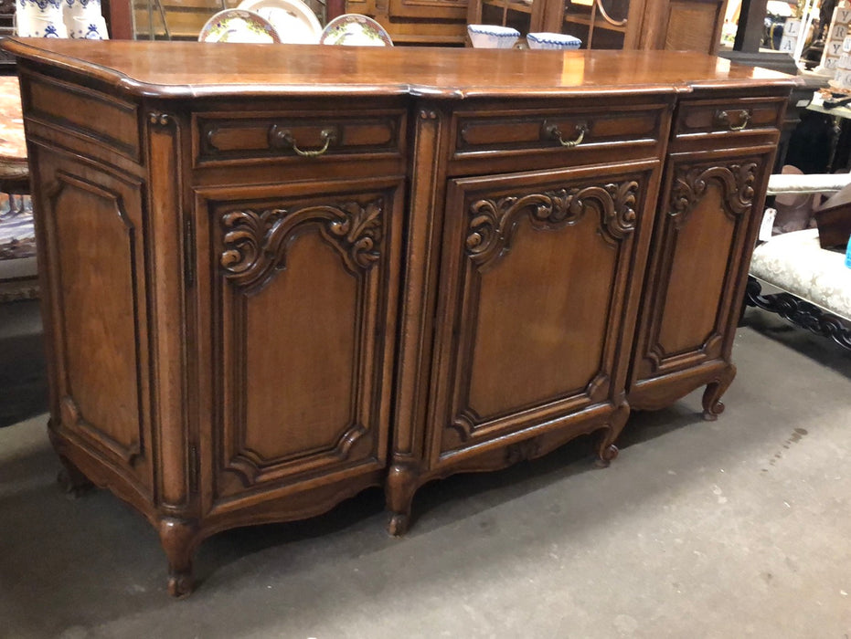 CURVED END DARK OAK COUNTRY FRENCH SIDEBOARD