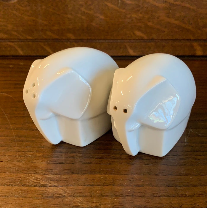 PAIR OF WHITE ELEPHANT SALT AND PEPPER SHAKERS