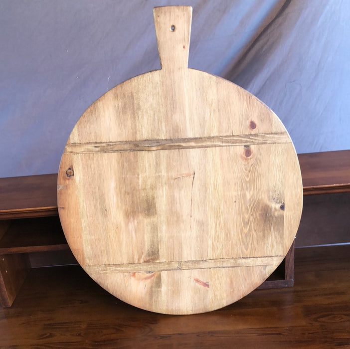 ROUND CUTTING BOARD