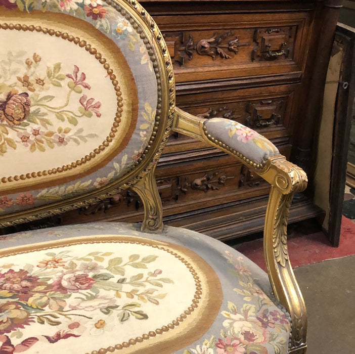 LOUIS XVI GILT SETTEE