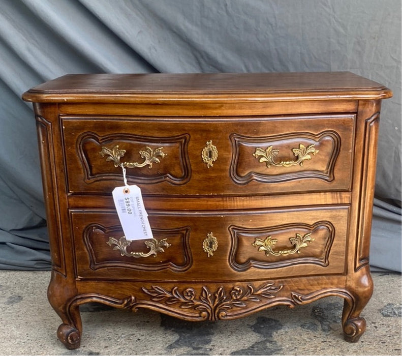SMALL FRENCH CHEST