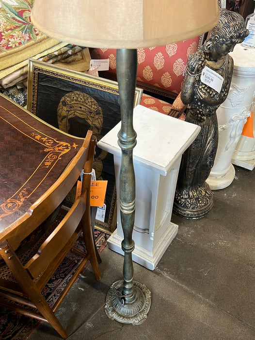 PAINTED IRON AND WOOD FLOOR LAMP