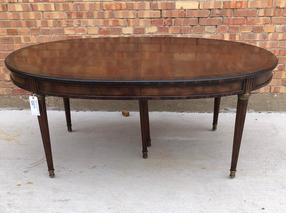 HENDREDON LOUIS XVI CROSSBANDED DINING TABLE WITH 3 LEAVES