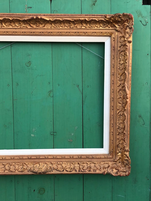 ORNATE ROSE GOLD FRAME WITH FILET